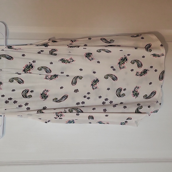 Two Size Small Loft Tops - Picture 6 of 6